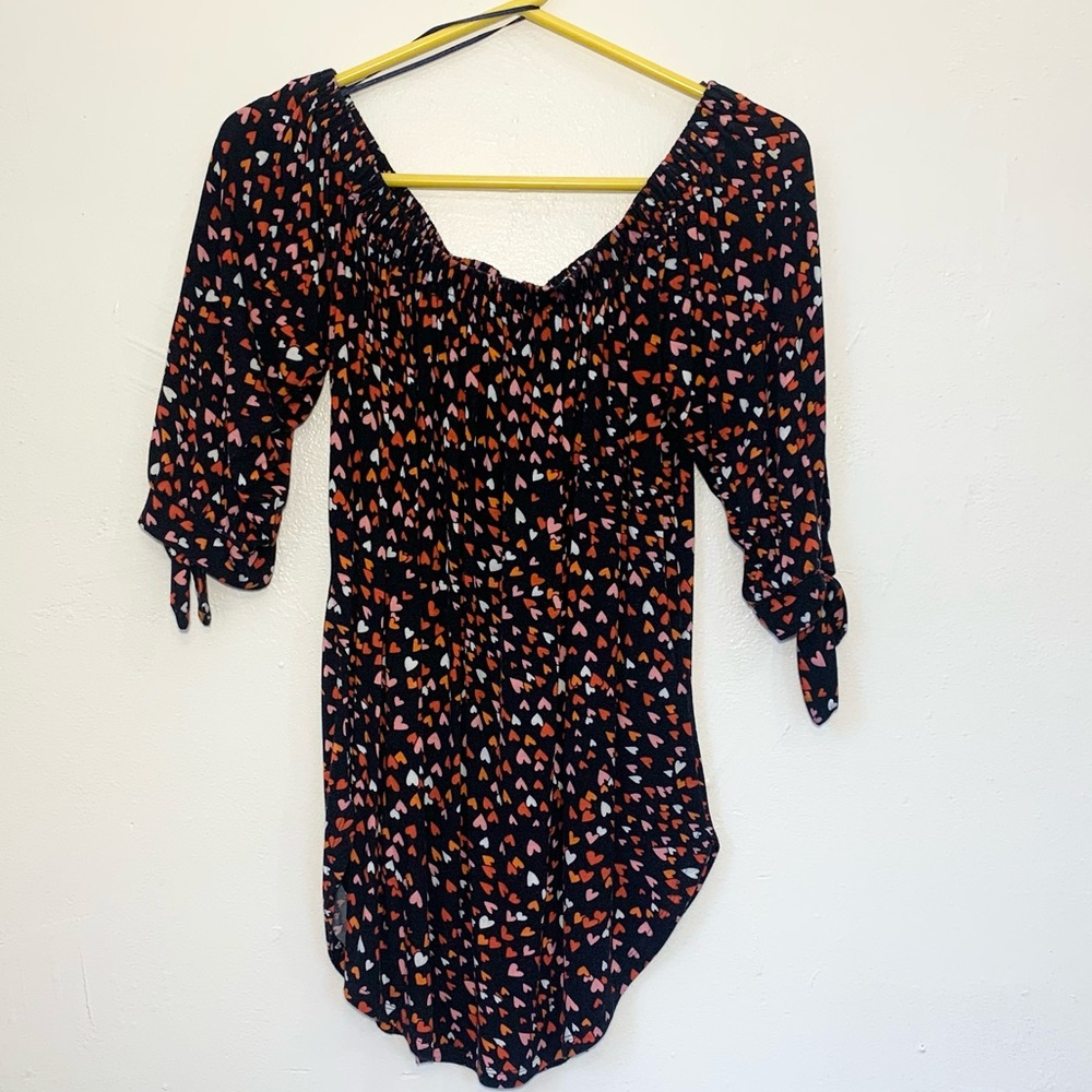 Cupio 3/4 sleeve oversized on/off shoulder black heart blouse size M